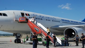 İzmir’de 226 Afgan göçmen sınır dışı edildi  