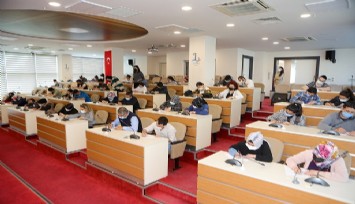 Bayraklı Belediyesinden istihdam atağı: 6 ayda 375 kişiye iş imkanı