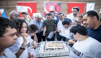 Konak Engelsiz Yaşam Köyü’nde yılsonu partisi