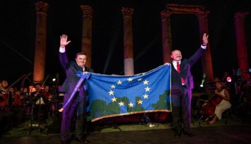 Batur: Avrupa Şeref Bayrağı’nı gururla taşıyacağız