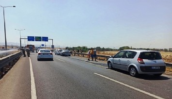 İzmir'de orta refüjde yangın çıktı, 4 araç birbirine girdi