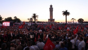 İzmir’de 15 Temmuz şehitleri Konak’ta anıldı