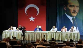 Konak Belediye Meclisi ek bütçeye onay verdi