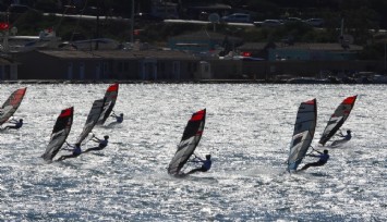 Çeşme Rüzgar Sörfü Şampiyonası heyecanı, Başkan Oran: Söz verdik, geri getirdik