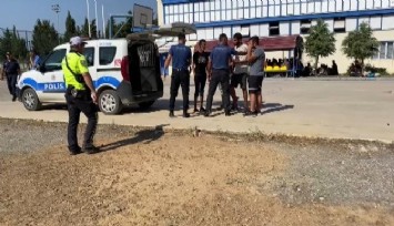 Kaçmak isteyen göçmenler, kaldıkları odayı ateşe verdi  