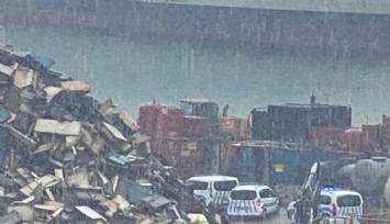 İzmir’de deniz kıyısında erkek cesedi bulundu  