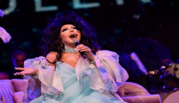 İEF, Çim Konserleri’nde 'Diva'yı ağırladı