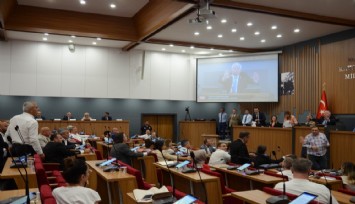 Büyükşehir’de gergin meclis