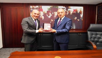 Başkan Soyer’den müftülüğe hayırlı olsun ziyareti