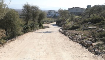 Selçuk’ta tarımsal arazi yolları yenileniyor