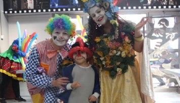 Konaklı çocuklara karne şenliği