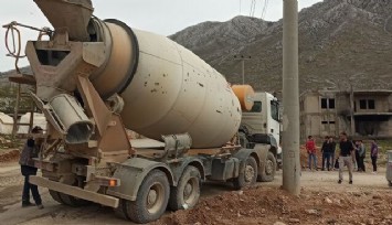 İzmir'de anne ve kızını altına alan beton mikserinin sürücüsü serbest