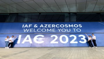 İEÜ’den büyük başarı: Uluslararası Uzay Kongresi’nde helikopterleri tanıttılar