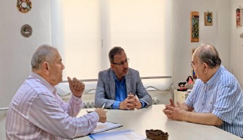 Eski Bakan Kasapoğlu AK Parti’nin İzmir Büyükşehir Belediye Başkan Adayı mı oluyor? Özfatura’ya dikkat çeken ziyaret