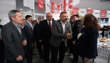 Bornova’da CHP’ye 300 kişilik katılım
