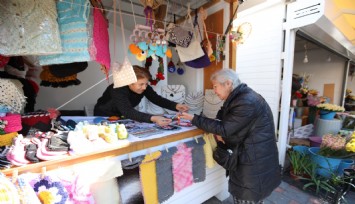 Bayraklı’da üretici kadınların stantları yenilendi