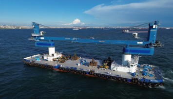 Dünyada sınıfında tek olan gemi, Ukrayna’dan Türkiye’ye geldi