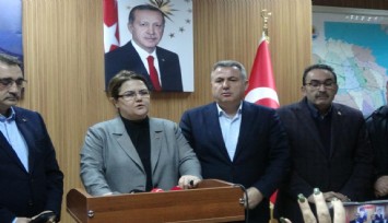 Bakanlar Adana’da açıklama yaptı: 7 bina yıkıldı, 36 can kaybı var, enerji altyapılarında ciddi hasar var