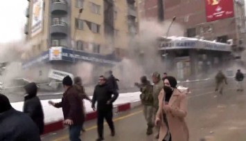 7,6 büyüklüğünde deprem hasarlı binayı böyle yıktı