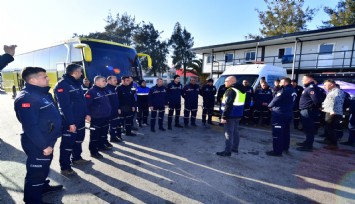 İzmir Büyükşehir Belediyesi’nden 71 kişilik ilk ekip yola çıktı