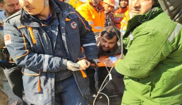 128’inci saatte çifte sevinç, baba ile bebeği sağ kurtarıldı