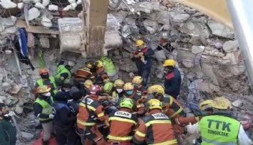 Hatay’dan 182’nci saatte güzel haber:13 yaşındaki Kaan sağ çıkarıldı