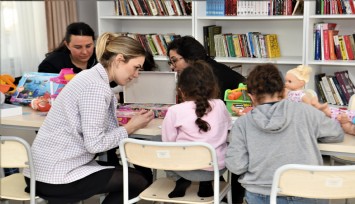 Bornova’dan depremzedelere psikolojik destek