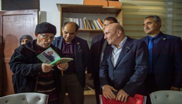 Başkan Soyer usta edebiyatçıyı ölüm yıl dönümünde doğduğu köyde andı