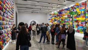 Gâvur Mahallesi sergisi 7 Mayıs’a uzatıldı