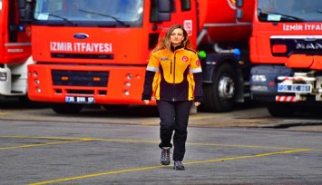 Depremde görevli kadın itfaiyeci gözyaşları içinde anlattı: Ben artık aynı Pelin değilim
