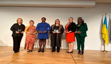 Görme engellileri sanatla buluşturan projenin mimarına uluslararası ödül