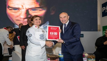 Başkan Soyer Fuar İzmir’in ev sahipliği yaptığı dört fuarı ziyaret etti