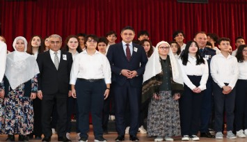 Aliağa’da İstiklal Marşı’nın kabulü ve Mehmet Akif Ersoy’u Anma Günü kutlandı