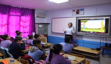 Kansere yakalanan öğretmen öğrencilerini bırakmadı