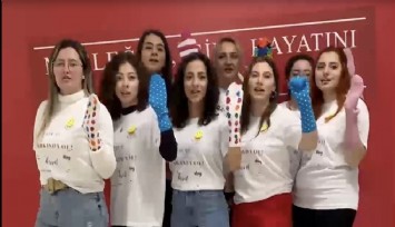 İzmirli öğrenciler ‘Rengimiz Belli Olsun” dedi