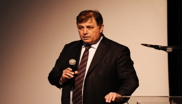 Karşıyaka’da bina ve sitelerde yeşil dönüşüm başlyor