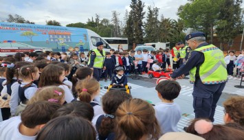 Jandarmadan öğrencilere trafik eğitimi