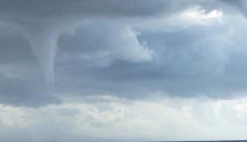 İzmir’de 2 gün üst üste hortum paniği