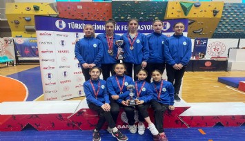 Bornovalı cimnastikçiler Türkiye Şampiyonu oldu