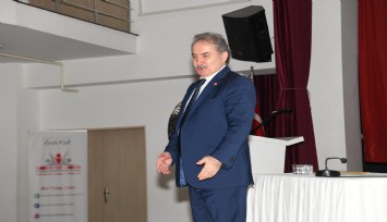 Bornova Atatürk’ü andı