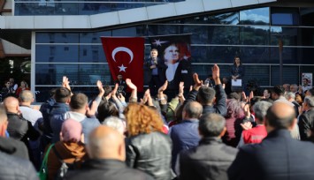 Bayraklı Belediyesinden çalışanlara maaş ve ikramiye müjdesi