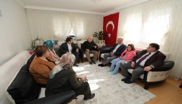 Menderes Belediye Başkanı Özkan’dan şehit ailelerine bayram ziyareti