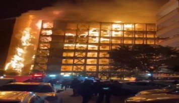 İzmir’de çıkan yangında İbrahim Tatlıses’in evi de yandı