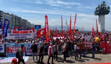 İzmir’de İşçiler 1 Mayısı kutluyor