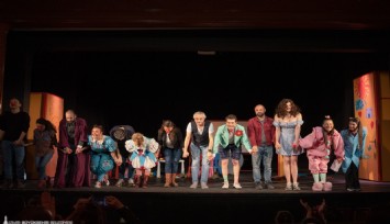 “Soytarılar Okulu” İzmirli çocuklarla buluştu