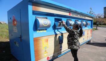 Geri dönüşümde Bayraklı fark yaratıyor