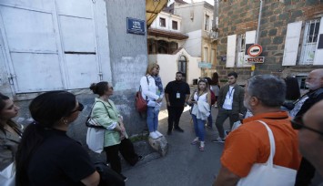 ‘Konak Tarih Gezileri’ne yoğun ilgi