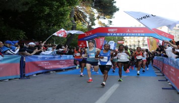 İzmir bir kez daha dünya vitrinine çıktı