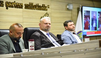 Menemen’deki öğrencilere 5’er bin lira başarı ödülü