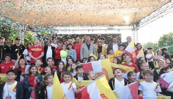 Bakan Kasapoğlu: “İzmir’in 50 yıllık özlemini bugün gerçekleştiriyoruz”